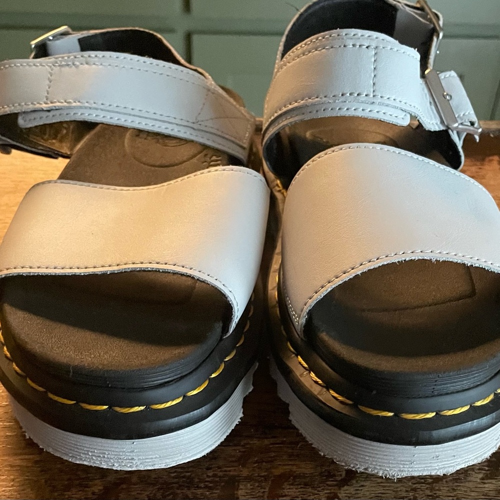 Women’s Dr Martens Voss Sandal size 8